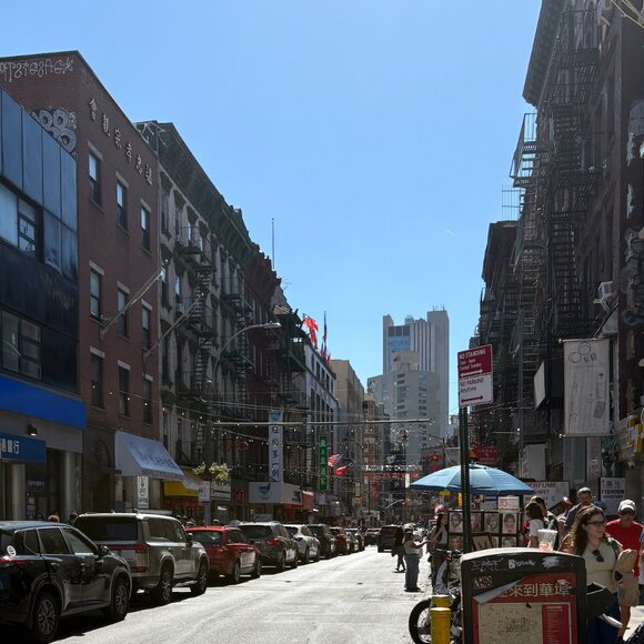 Meet your Posher, Kate - Picture 2 of 2